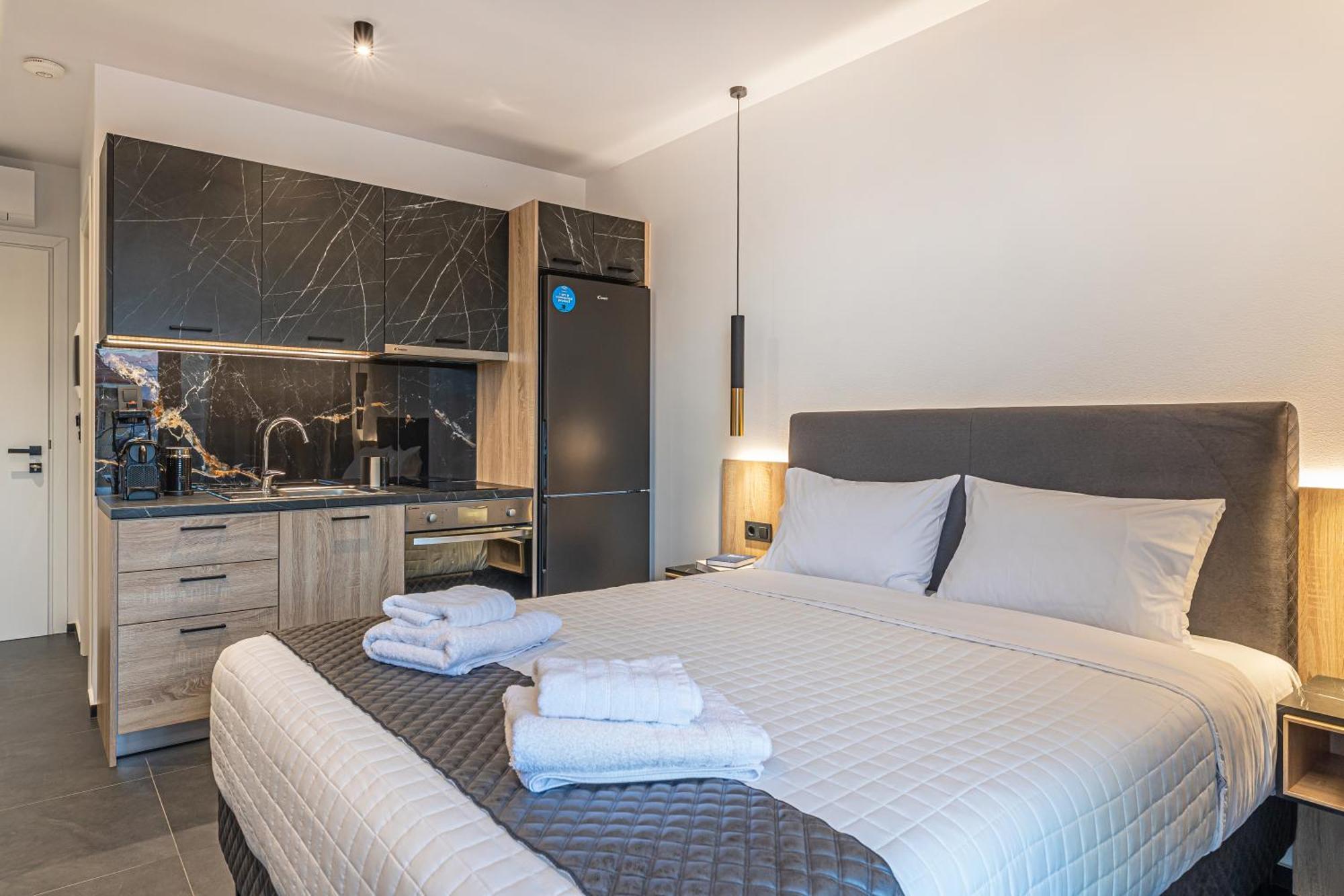 City Hill Luxury Apartments Ioánnina Eksteriør bilde